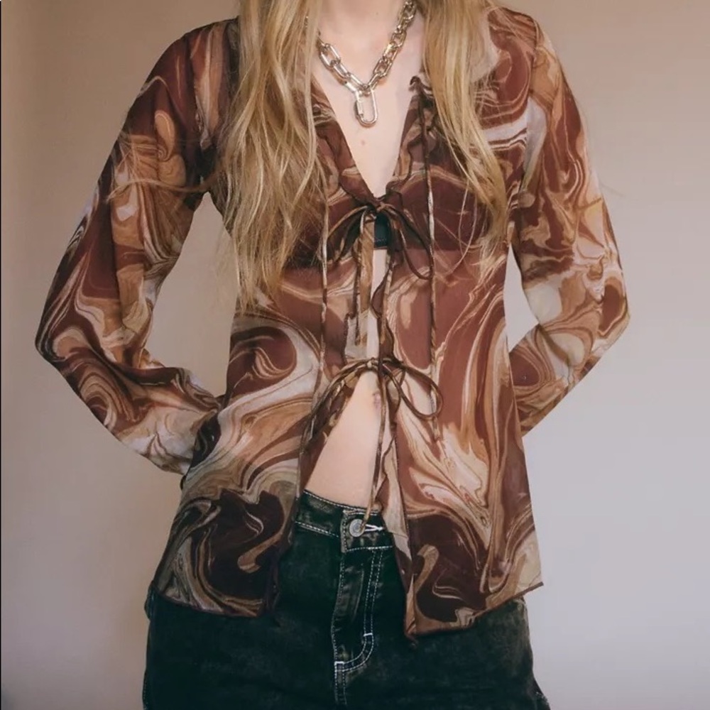 NWOT Urban Outfitters brown and white swirl sheer tie front top